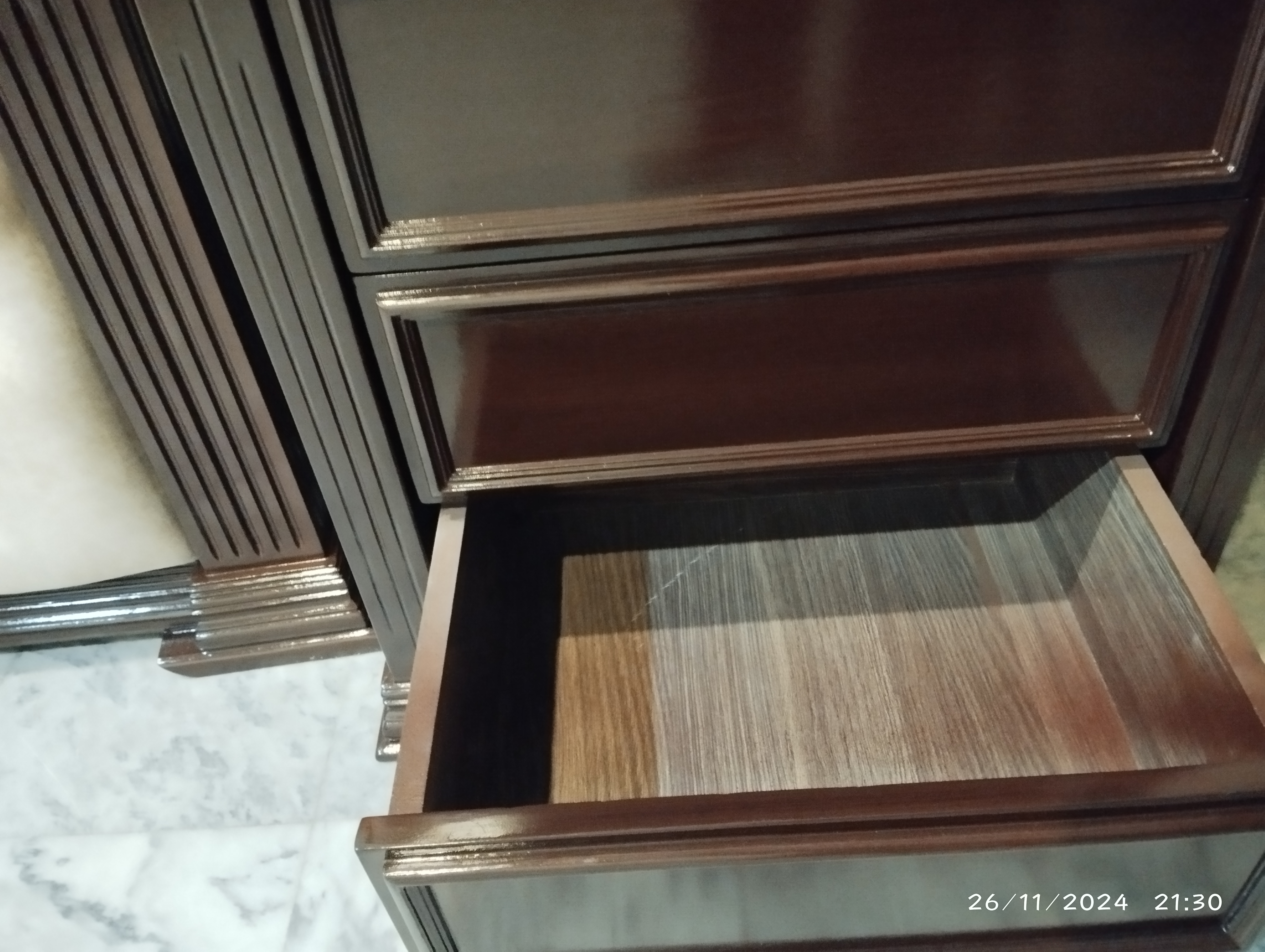 Vintage Wooden Bed Set  detail image 3