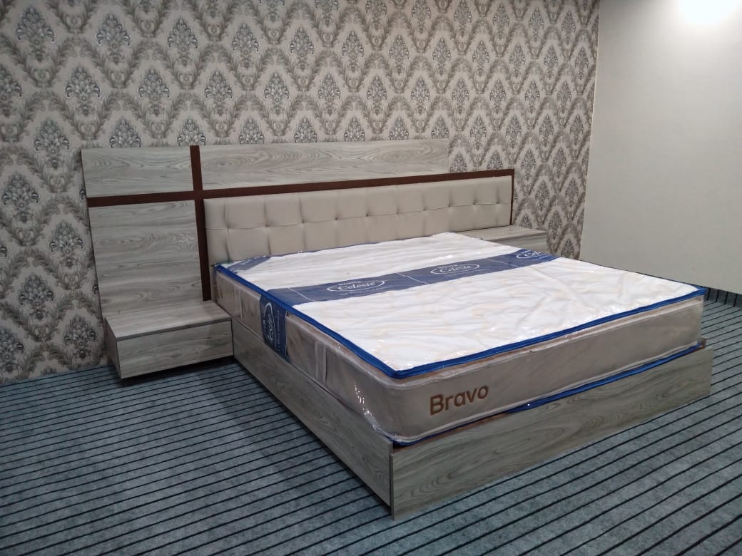 Accent Bed With Side Tables Laminated